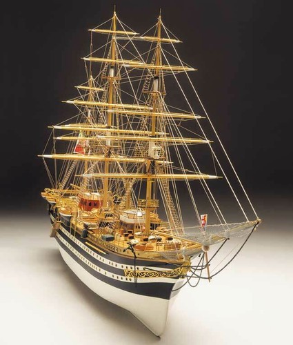 Mantua model amerigo vespucci - model,