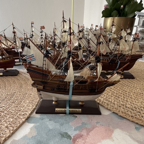 Tribute models golden hind - models,