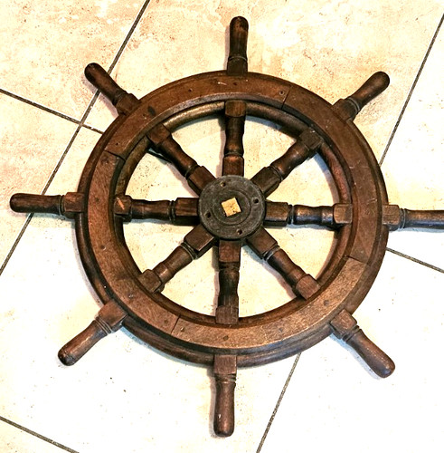 Grande ruota nave artigianale